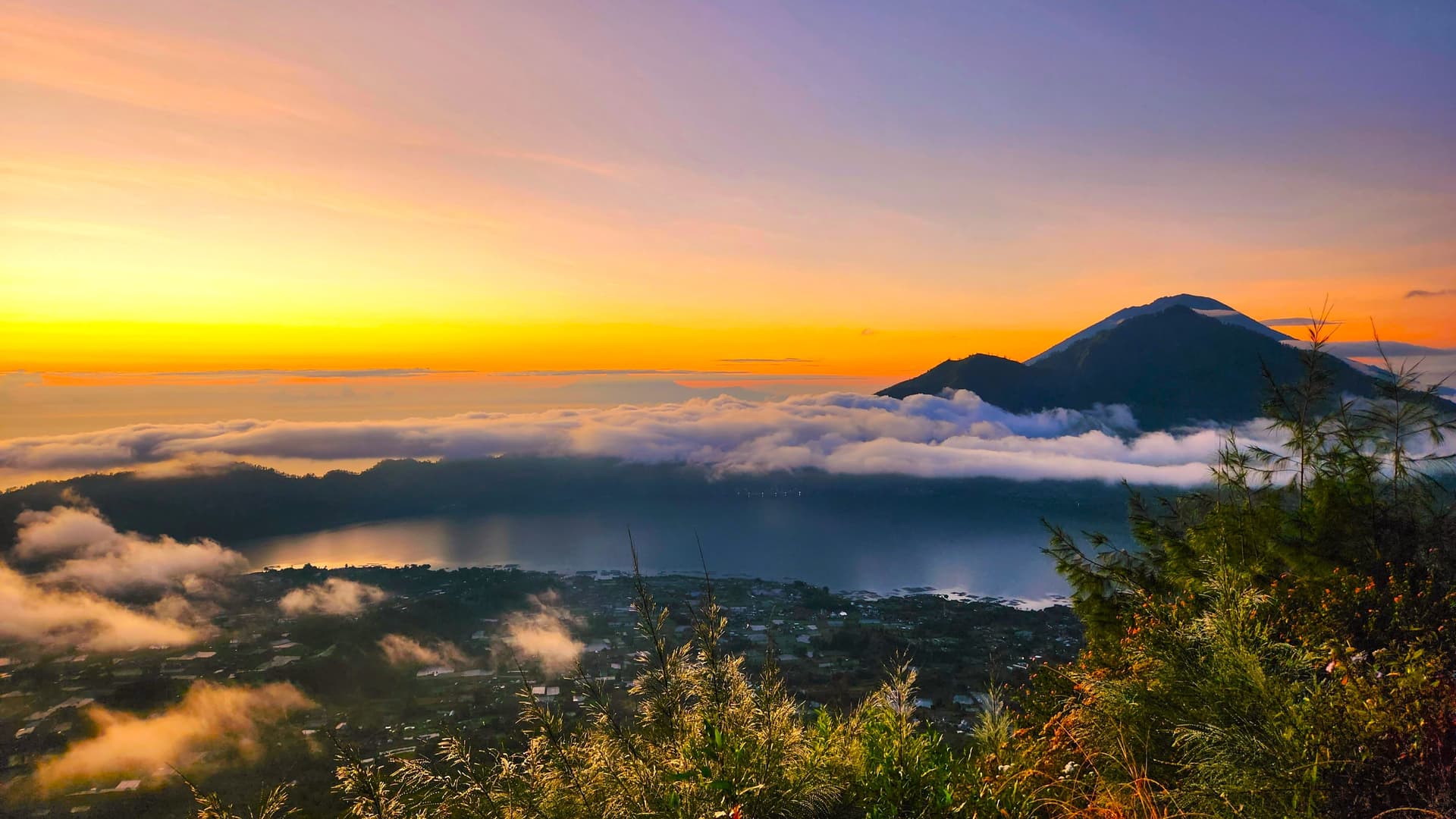 L'Est : Amed, Sidemen & le Mont Agung