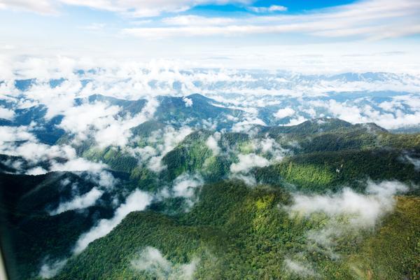 Chaîne de montagnes en Papouasie